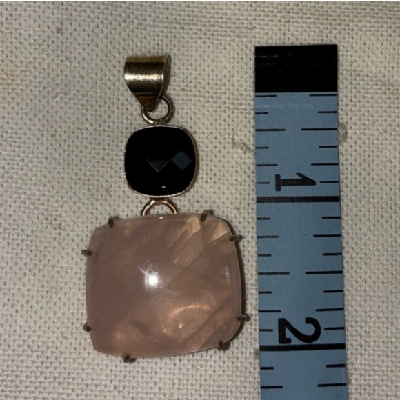 Rose Quartz And Onyx 925 Sterling Silver Pendant - Picture 3 of 3